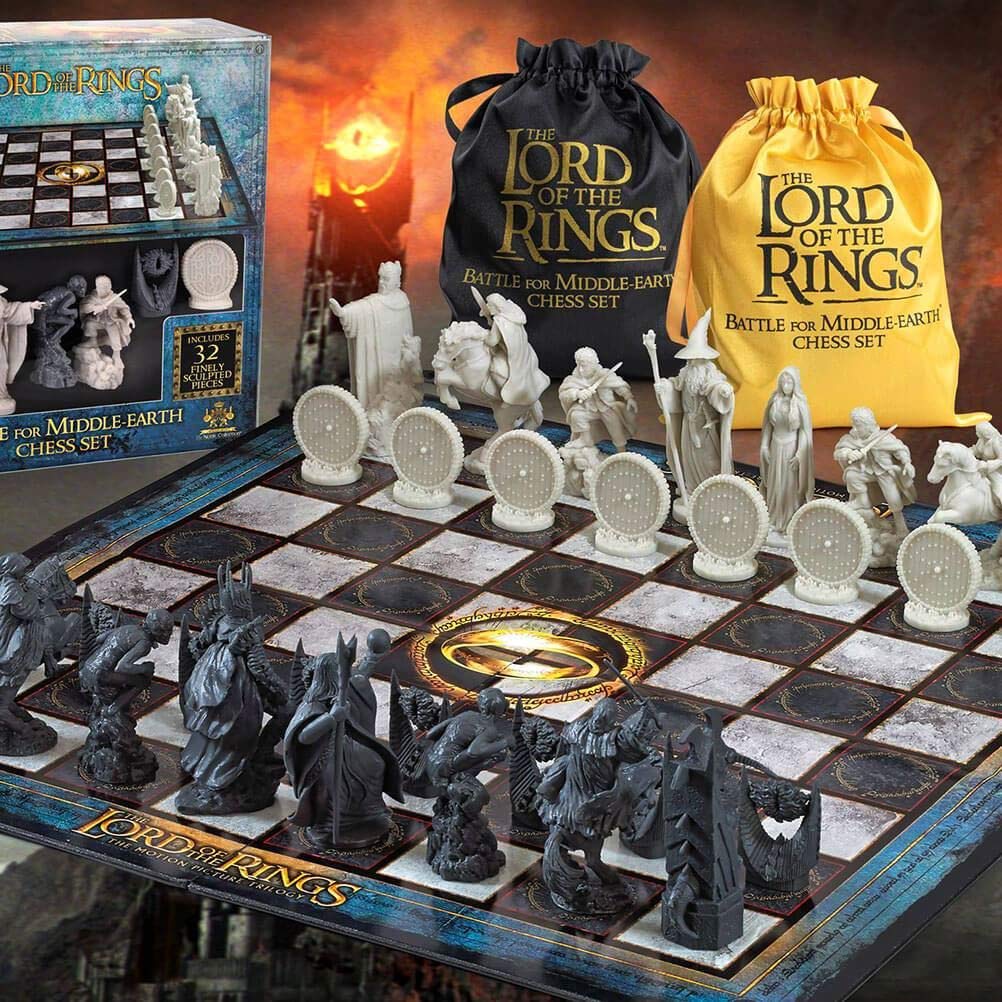 The Noble Collection Lord of the Rings Chess Set: Battle for Middle-Earth – Premium Collectible Strategy Game