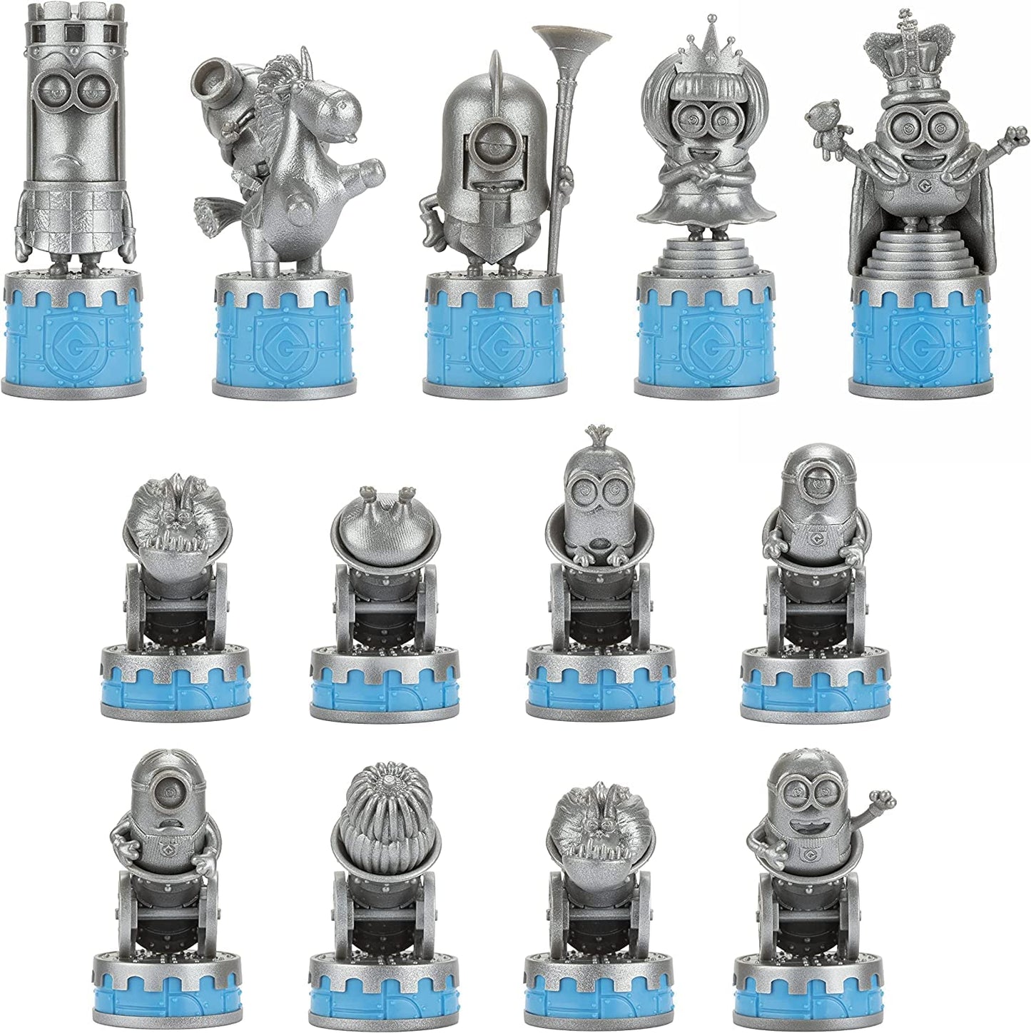 The Noble Collection Minions Chess Set – 32 Oversized Pieces on an 18.5-Inch Board