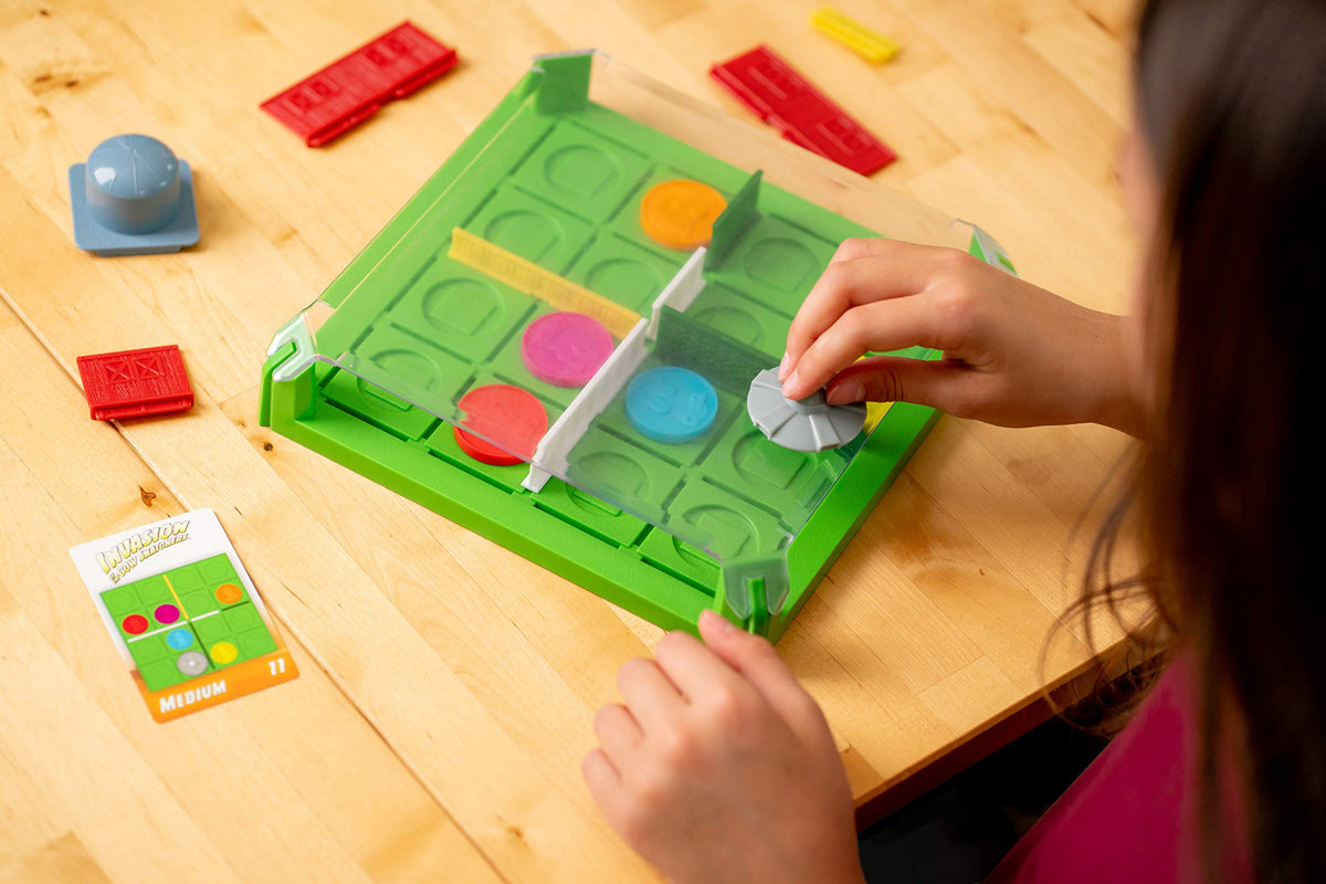 ThinkFun Invasion of the Cow Snatchers: Magnet Maze Logic Game for Ages 6+