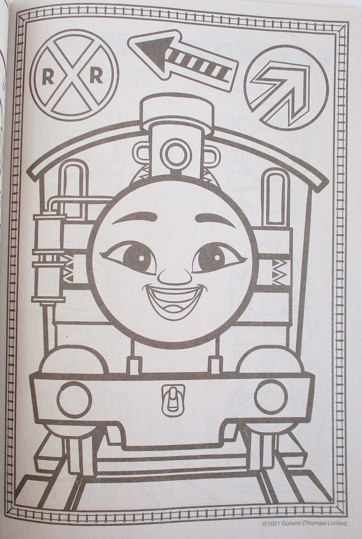 Thomas Coloring and Activity Book with Friends – 80 Pages | 7.75 x 10.75 in, Quiet Time Fun
