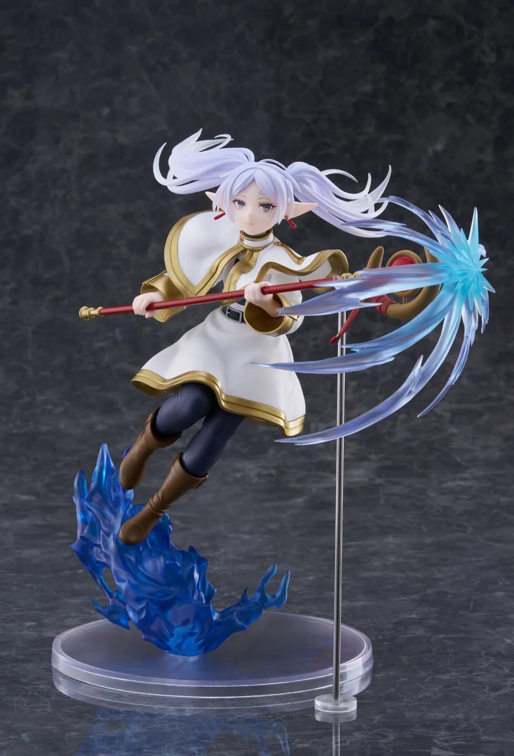 Thunder Tech Frieren AMP＋ Figure – Beyond Journey’s End Collectible