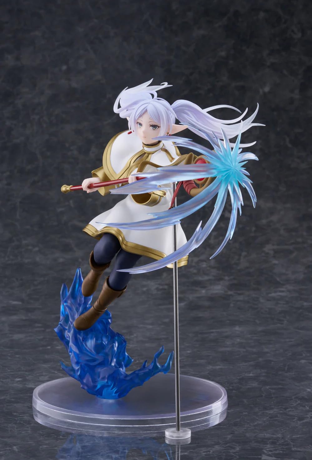 Thunder Tech Frieren AMP＋ Figure – Beyond Journey’s End Collectible