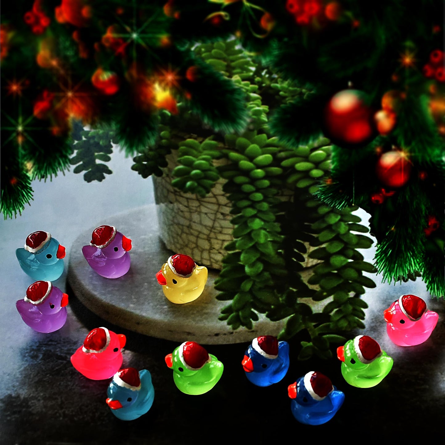 Tindobewan 50 Pcs Tiny Glow-in-the-Dark Christmas Hat Ducks – Mini Resin Figures for DIY, Dollhouse, Slime