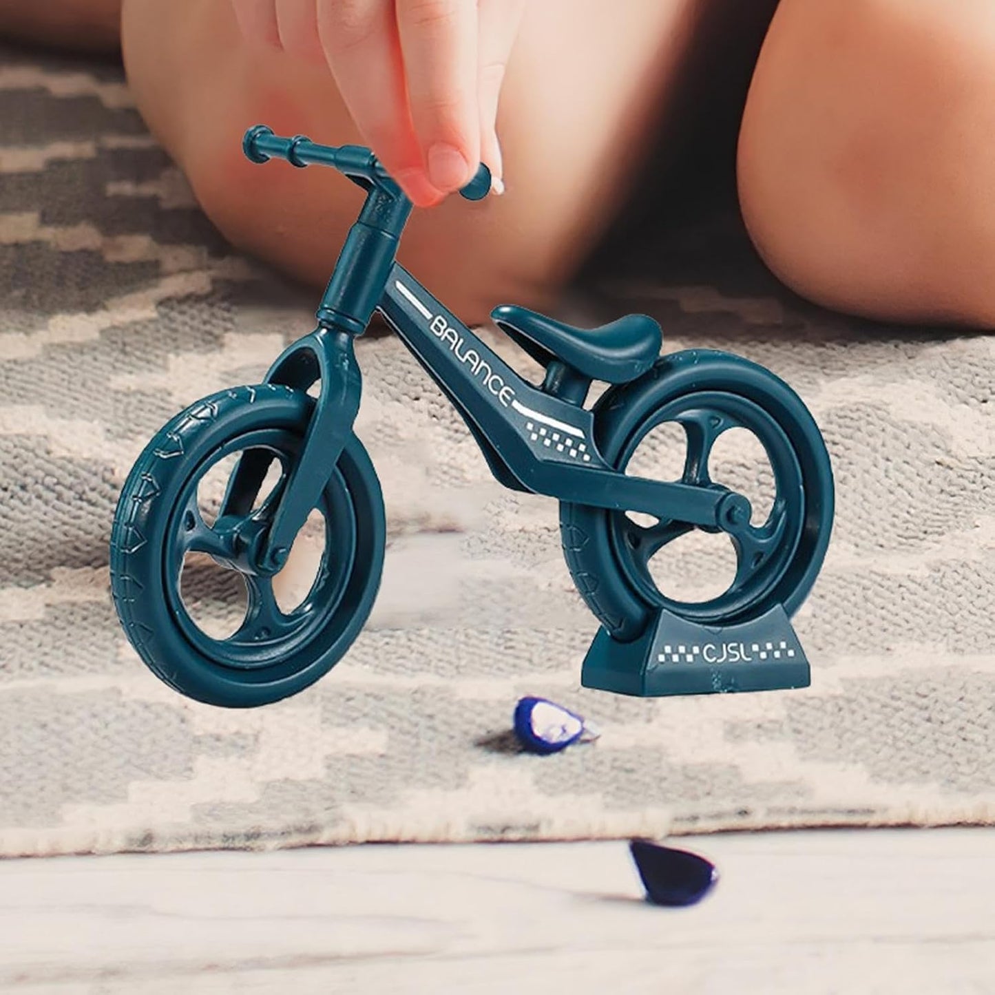 Tiosen Mini Finger Mountain Bike – Desktop Decor & Interactive Toy
