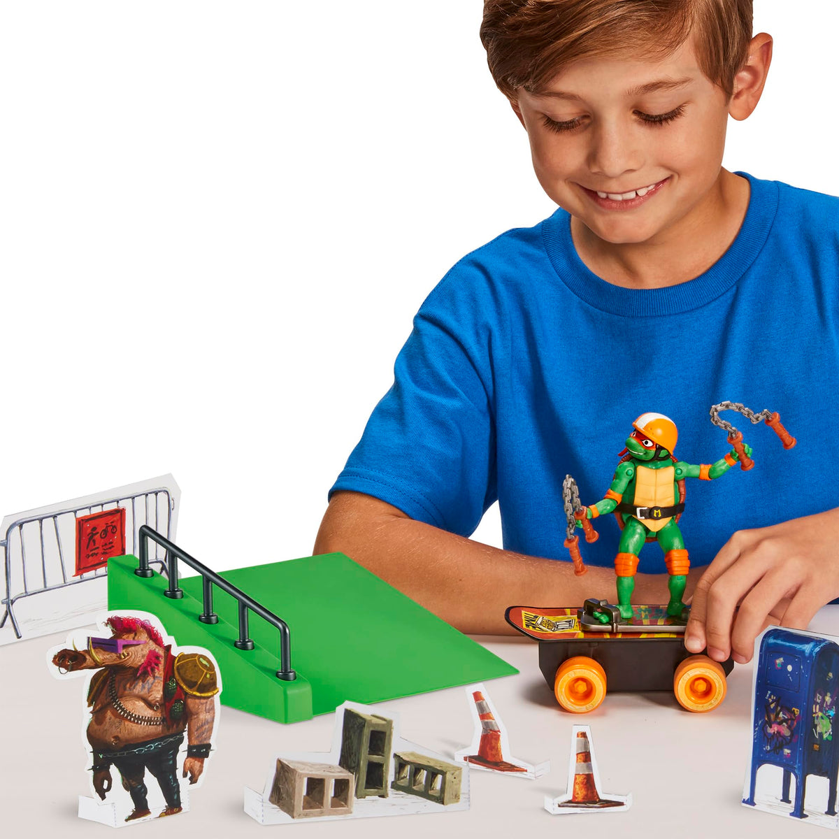 TMNT Mutant Mayhem Michelangelo on Motorized Skateboard – Amazon Exclusive | Playmates Toys