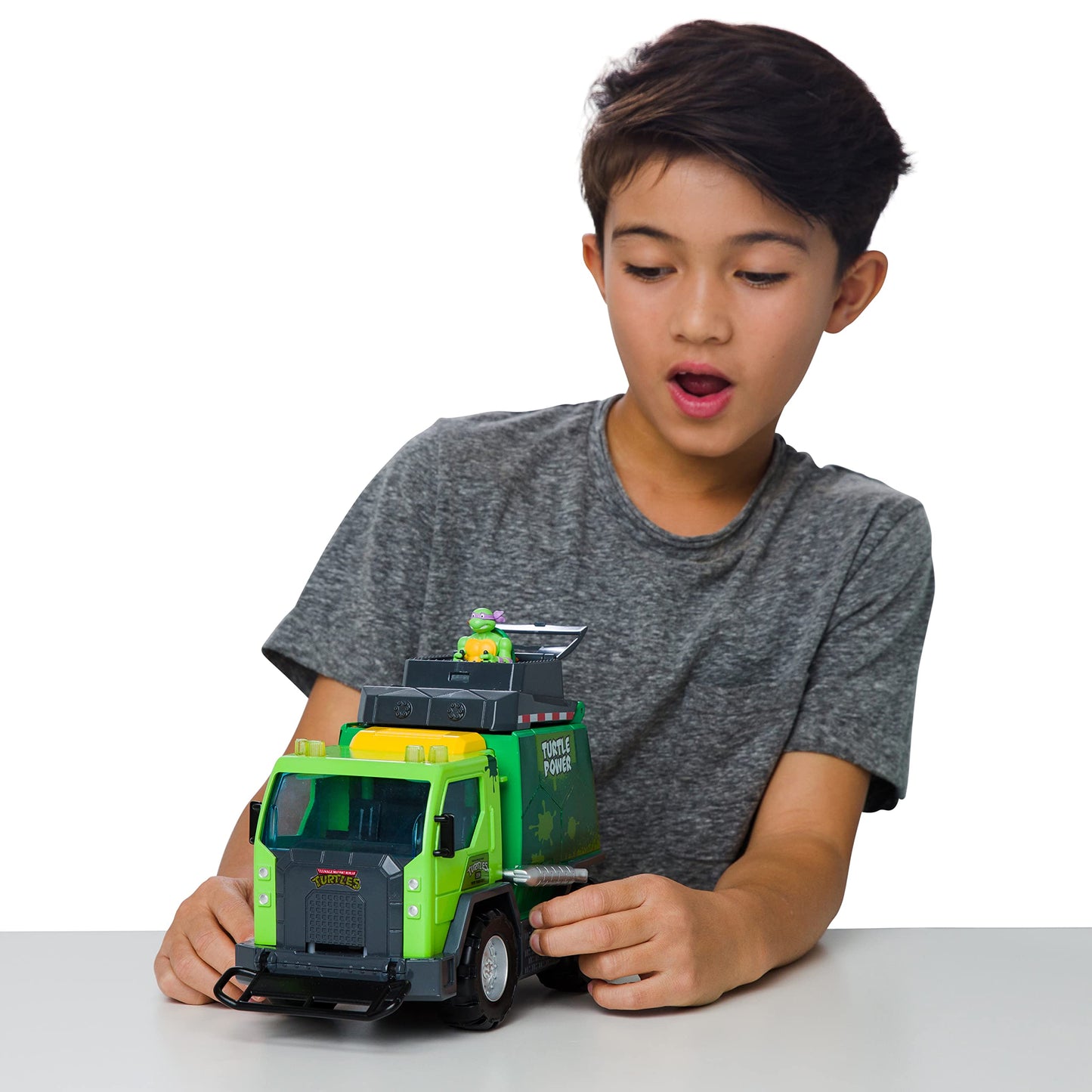 TMNT Thrash N’ Battle Garbage Truck with Lights, Sounds & Sewer Cap Launchers
