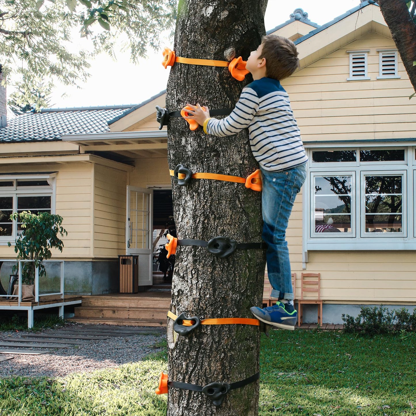 TOPNEW 12 Ninja Tree Climbing Holds for Kids – Orange & Black Kit with 6 Ratchet Straps