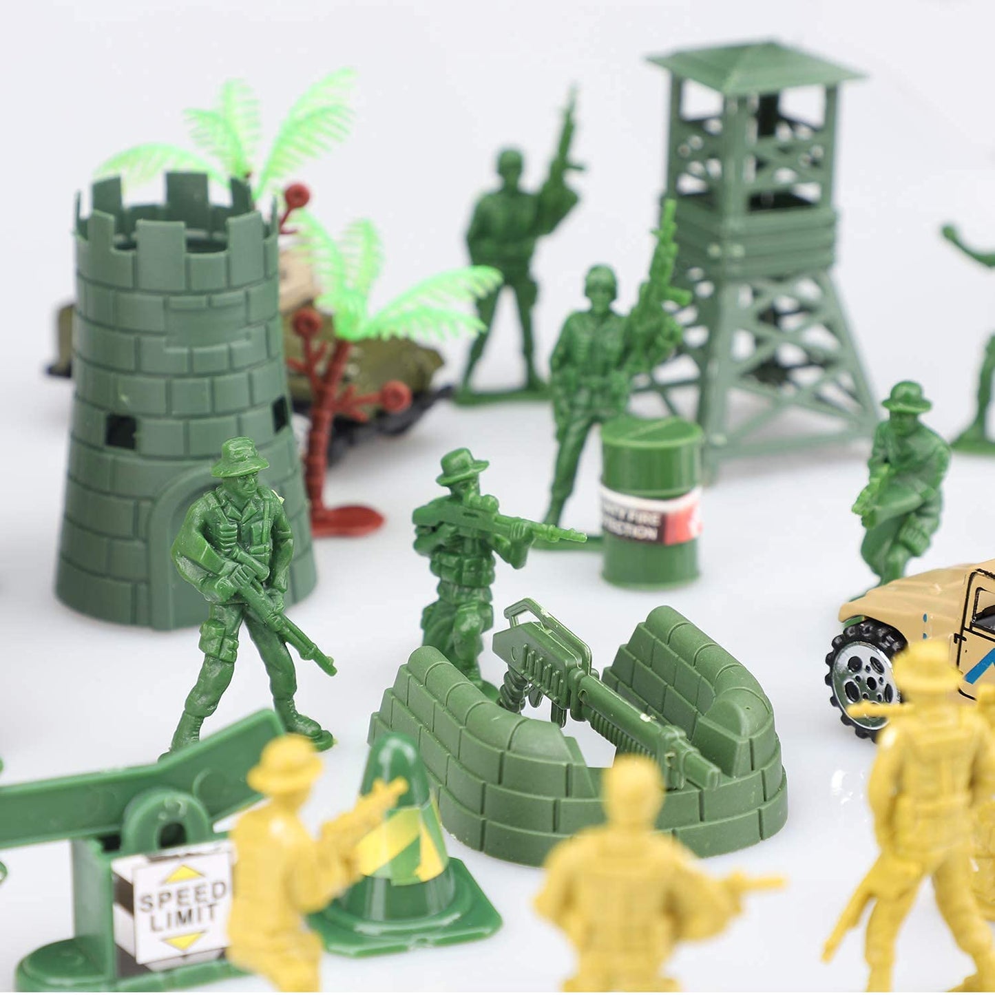 TOY Life 95 PCS Army Men Toys – Plastic Soldiers Playset for Imaginative Play