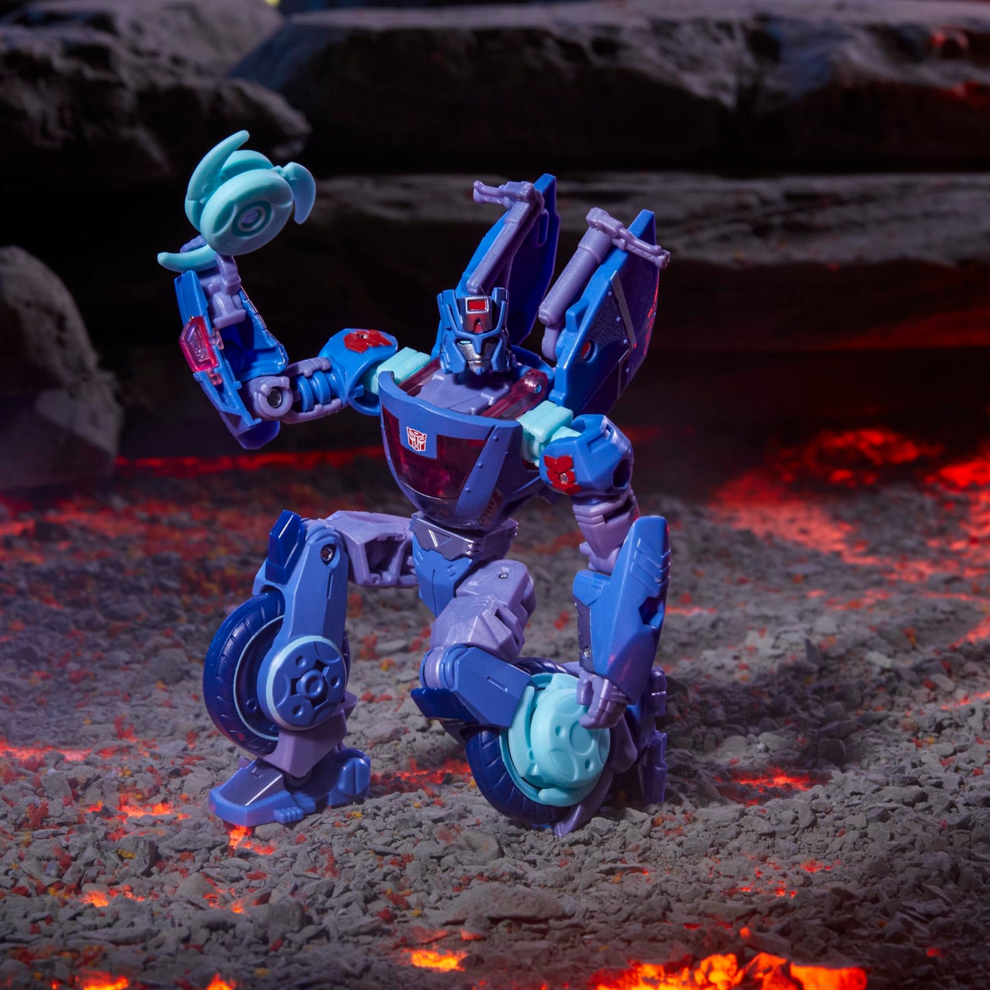 Transformers Legacy United Chromia Deluxe 5.5-Inch Cyberverse Figure | 20‑Step 2‑in‑1