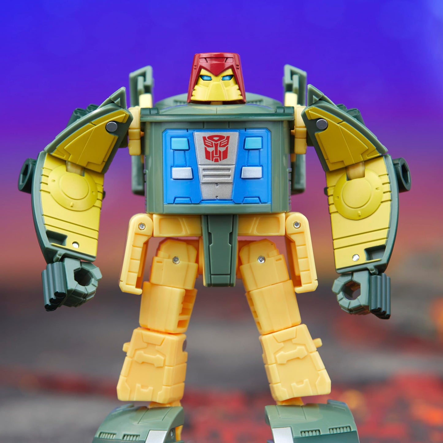 Transformers Legacy Deluxe Autobot Cosmos — 5.5-Inch Converting Action Figure (8+)