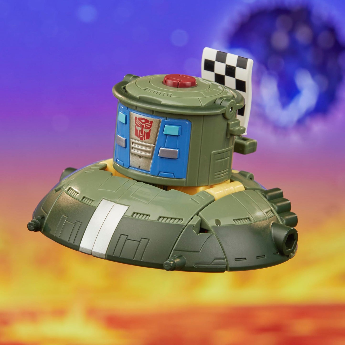 Transformers Legacy Deluxe Autobot Cosmos — 5.5-Inch Converting Action Figure (8+)