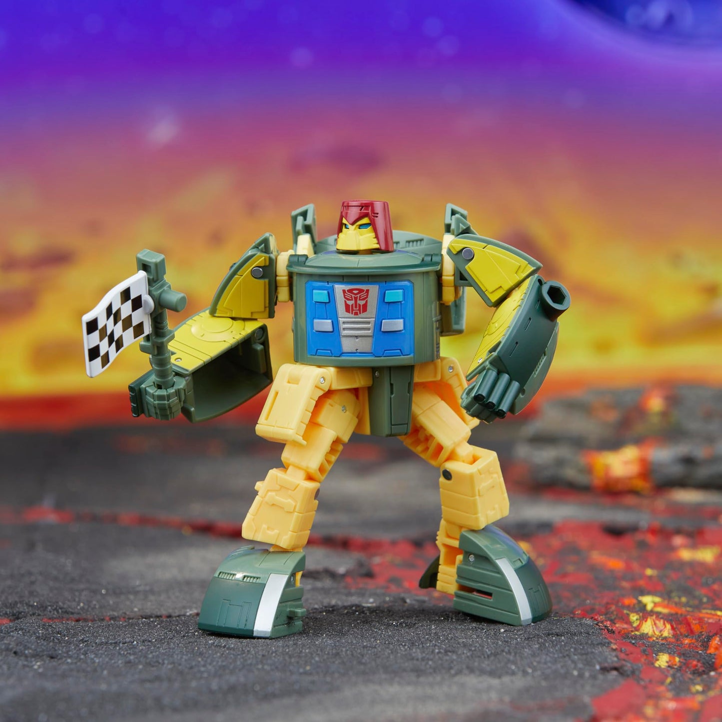 Transformers Legacy Deluxe Autobot Cosmos — 5.5-Inch Converting Action Figure (8+)