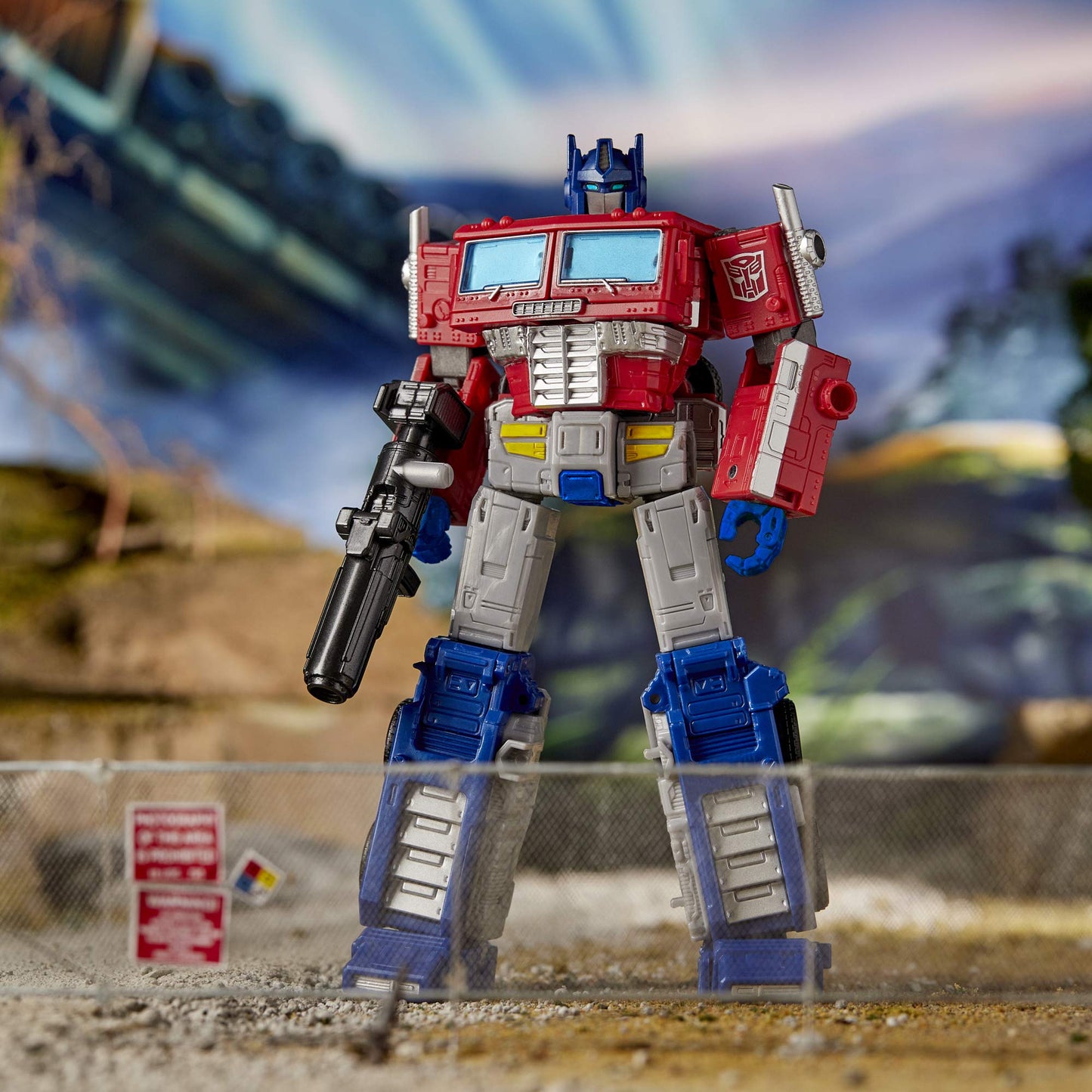 Transformers Generations Earthrise Leader Optimus Prime WFC-E11 – 7-Inch Figure