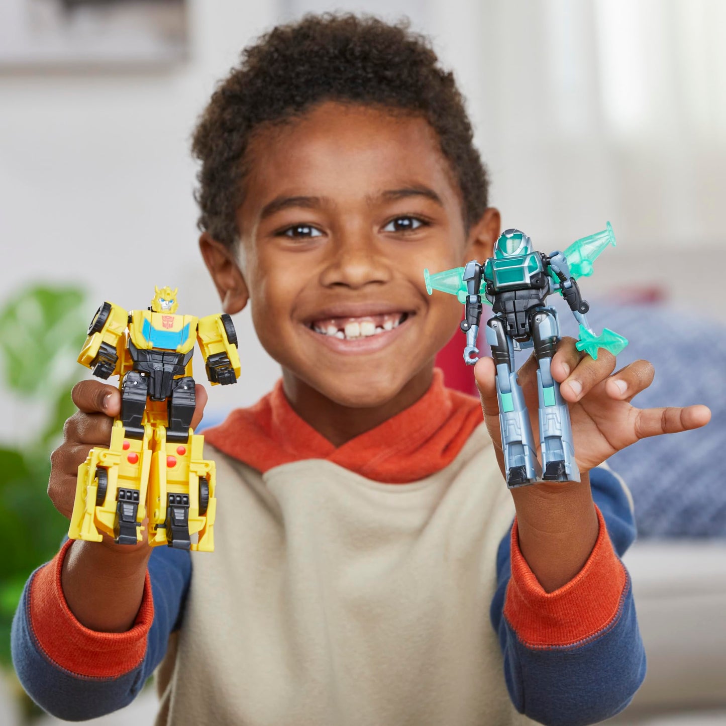 Transformers EarthSpark Cyber-Combiner: Bumblebee & Mo Malto Figures