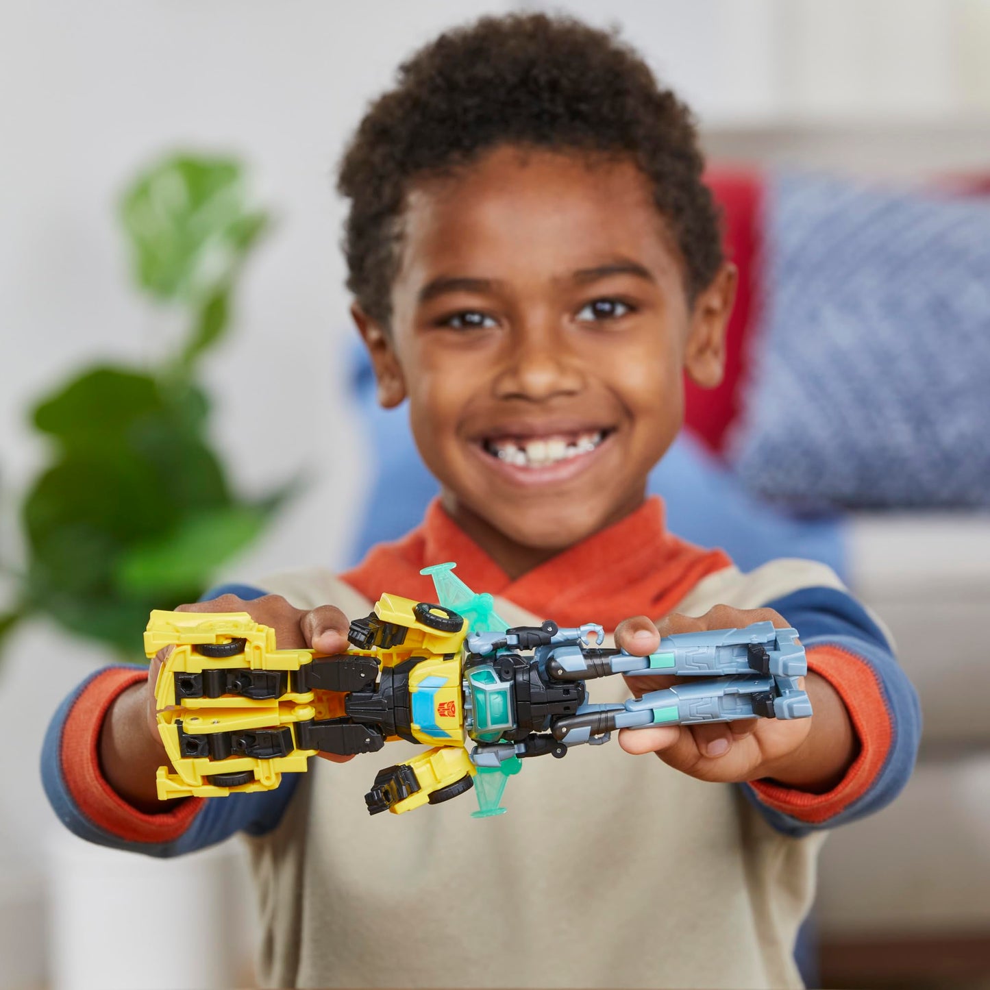 Transformers EarthSpark Cyber-Combiner: Bumblebee & Mo Malto Figures