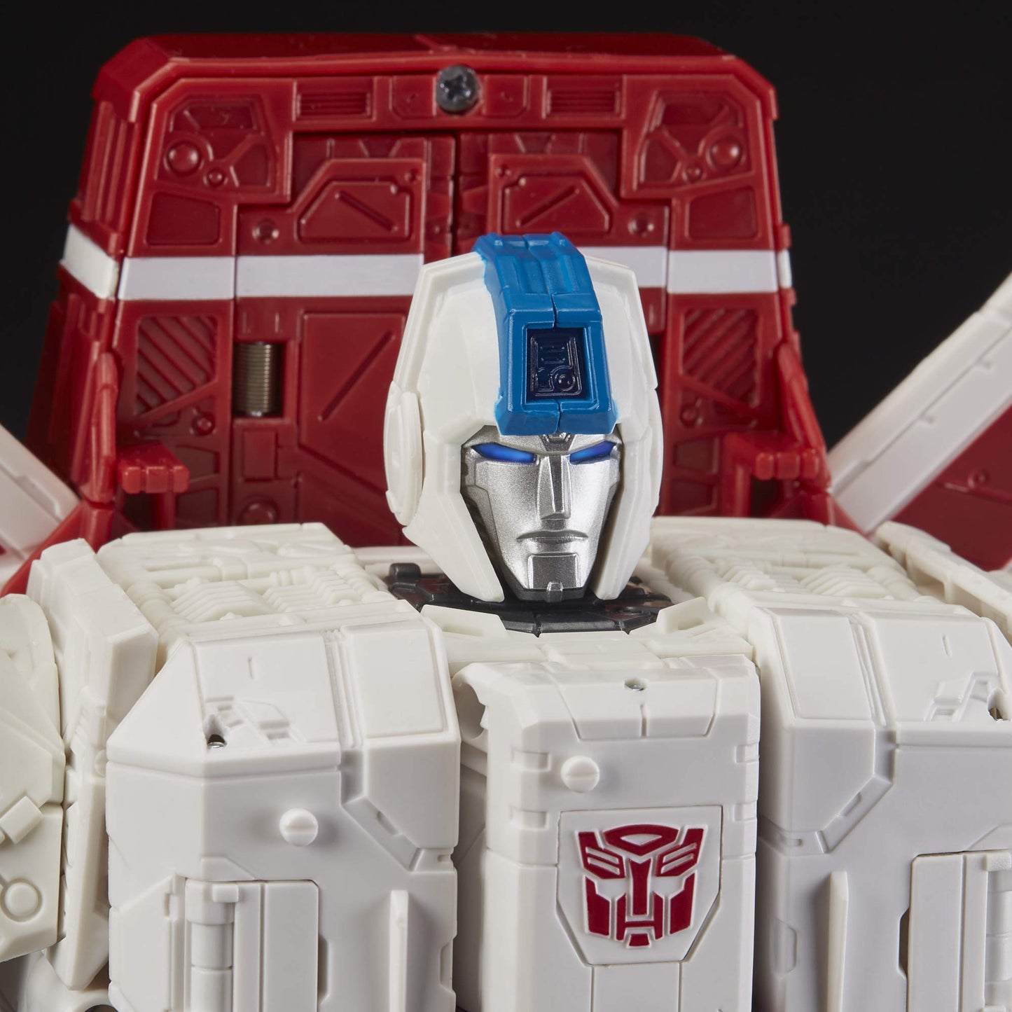 Transformers WFC-S28 Jetfire Commander – War for Cybertron, Siege Chapter