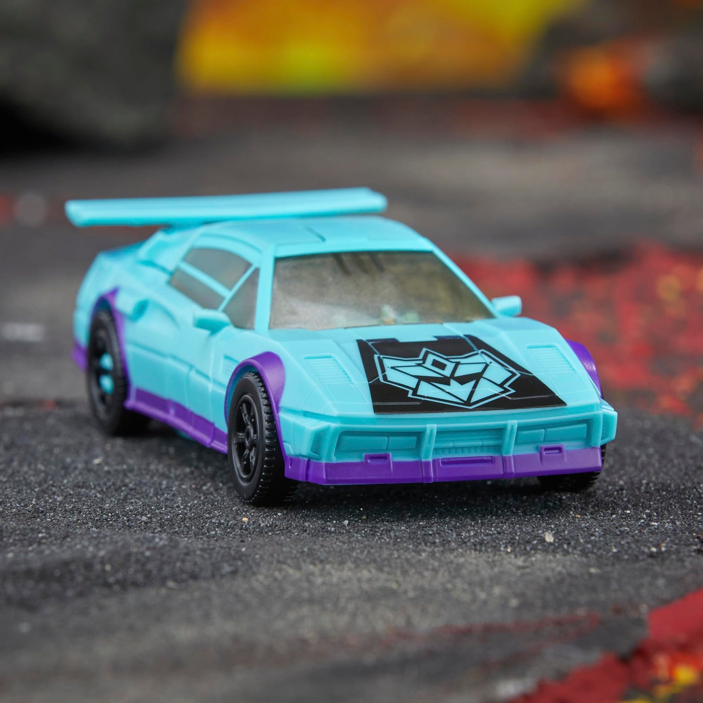 Transformers Legacy Deluxe Class G2 Universe Breakdown – 5.5-Inch Converting Action Figure (8+)