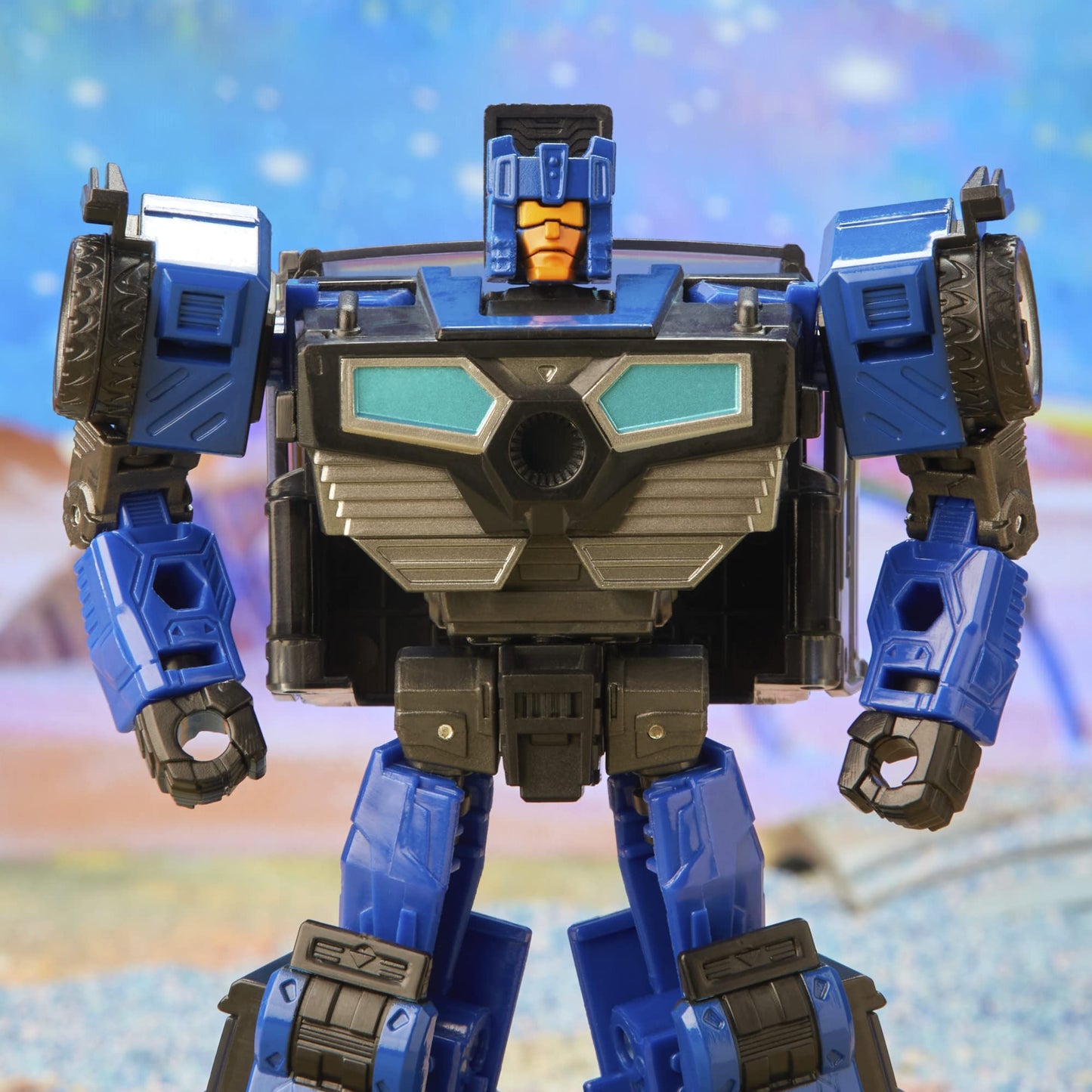 Transformers Legacy Deluxe Crankcase Figure – 5.5-Inch Action Toy for Ages 8+