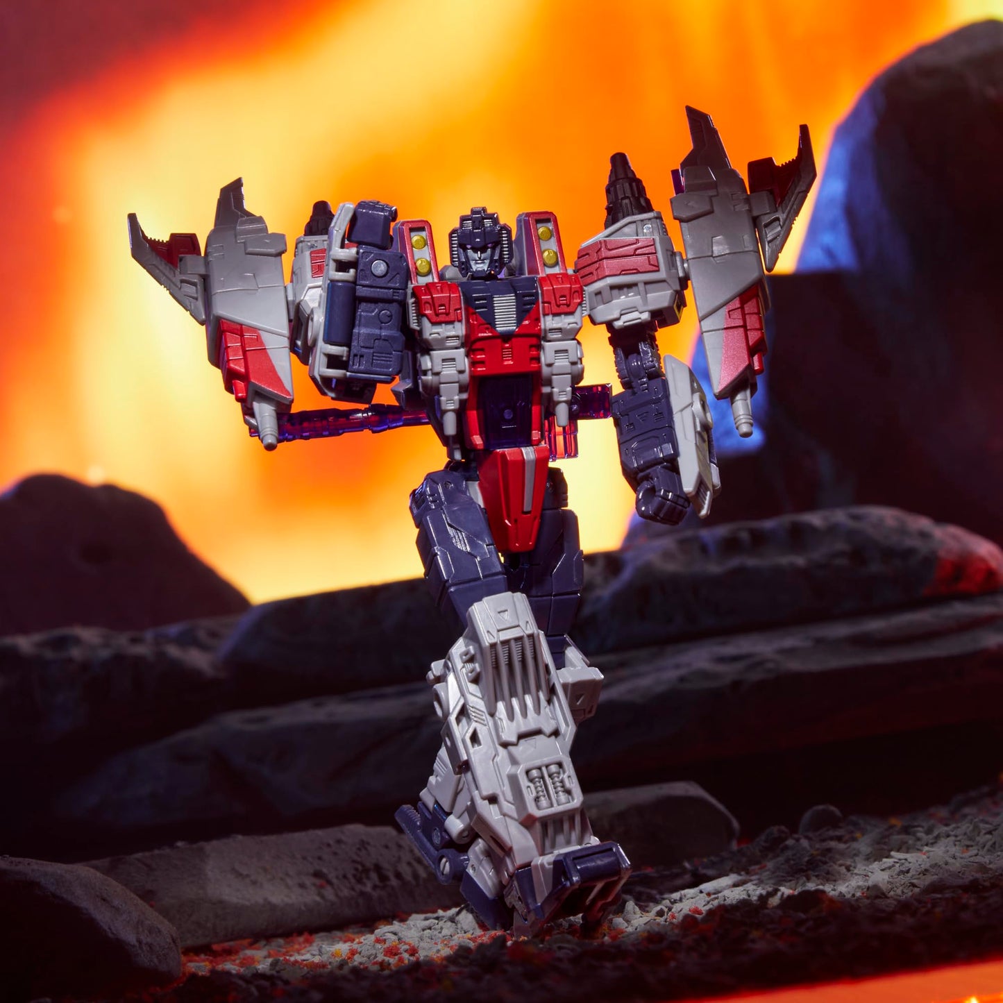 Transformers Legacy United Starscream Voyager Class – 7-Inch Cybertron Universe Action Figure