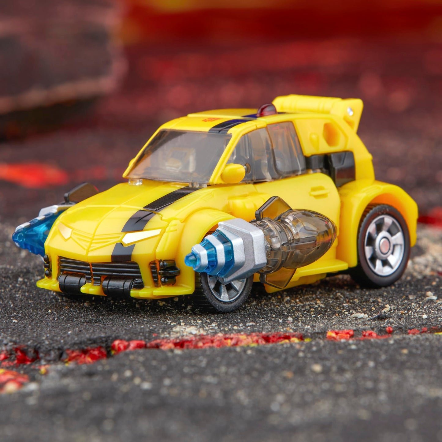 Transformers Legacy United Deluxe Bumblebee – Animated Universe 5.5-Inch Action Figure, 22-Step Conversion