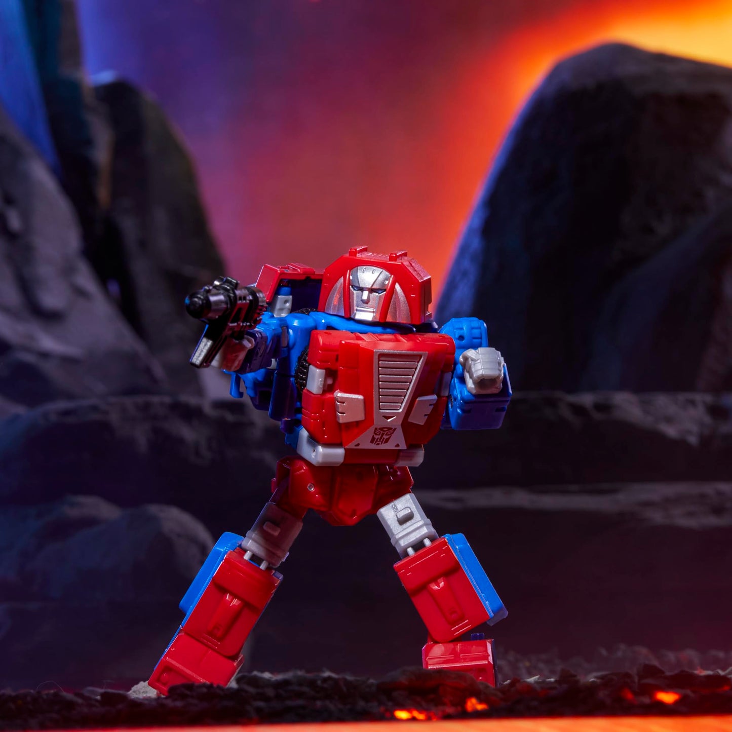 Transformers Legacy United Deluxe Class G1 Universe Autobot Gears – 5.5-Inch Converting Action Figure