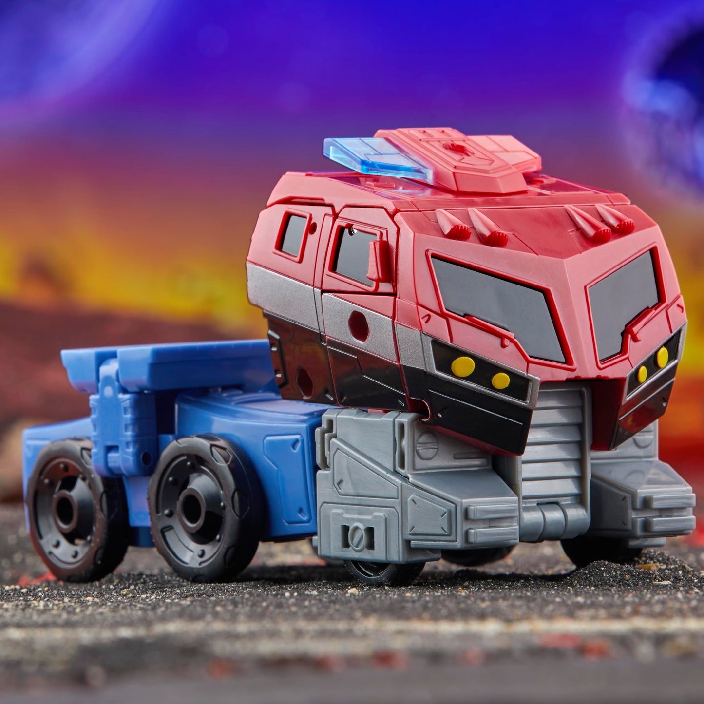Transformers Legacy United Voyager Class Animated Universe Optimus Prime – 7-Inch Convertible Figure