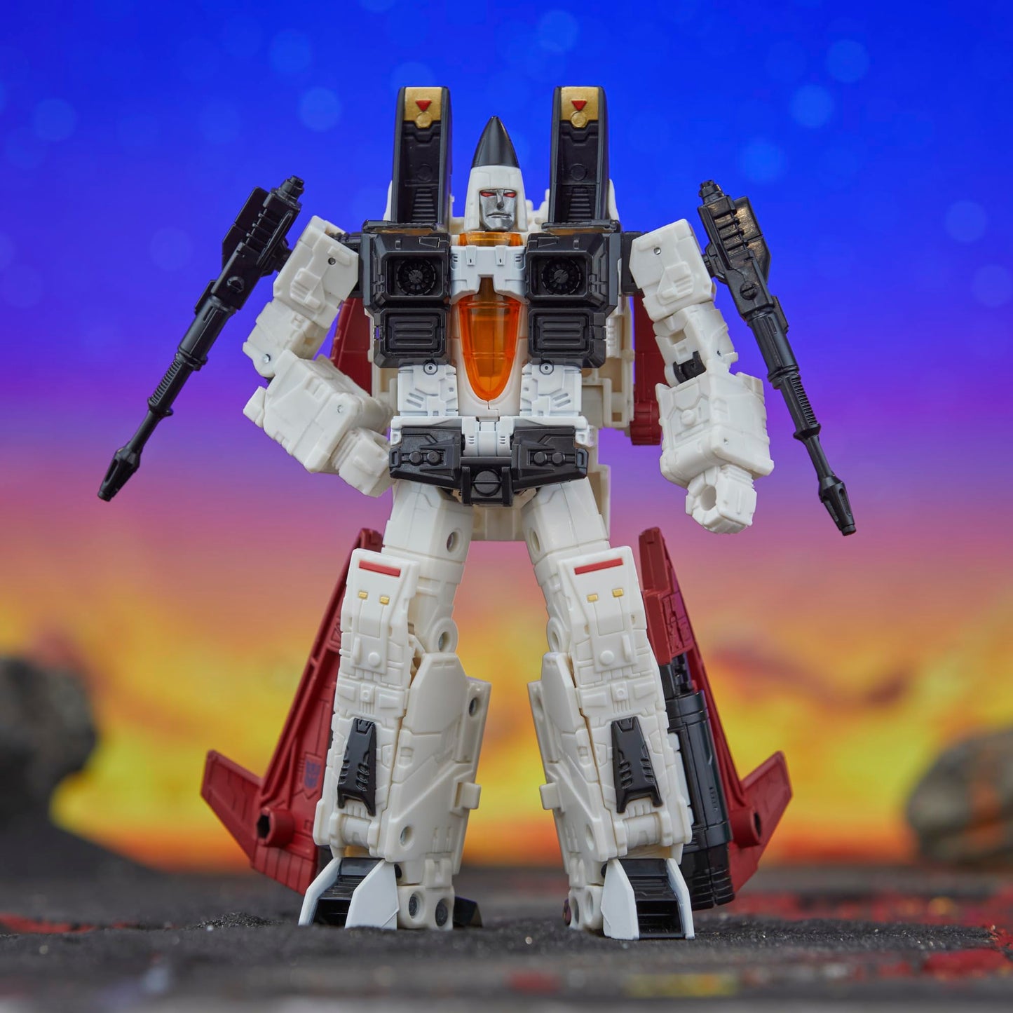 Transformers Legacy United Ramjet – 7-Inch Voyager Class G1 Universe, 23-Step Conversion
