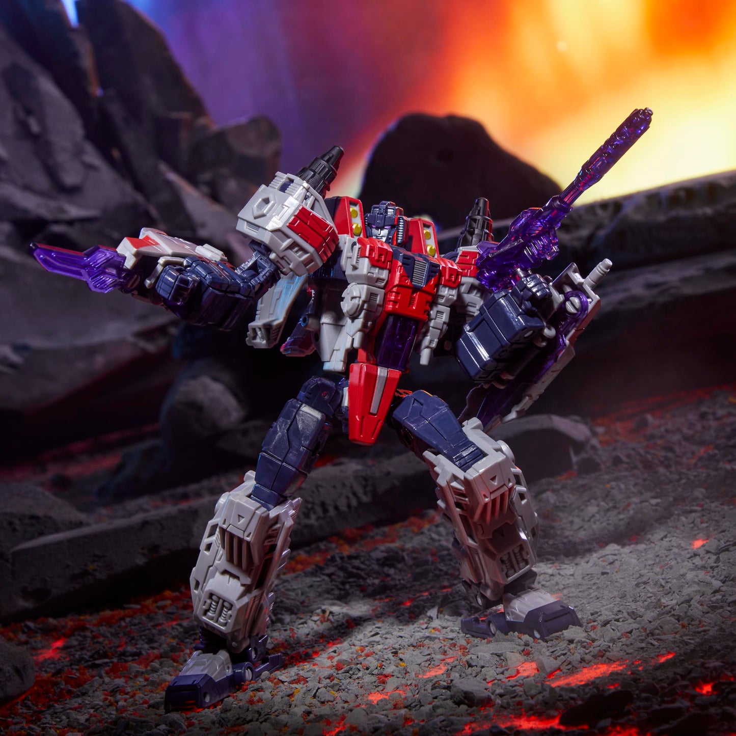 Transformers Legacy United Starscream Voyager Class – 7-Inch Cybertron Universe Action Figure