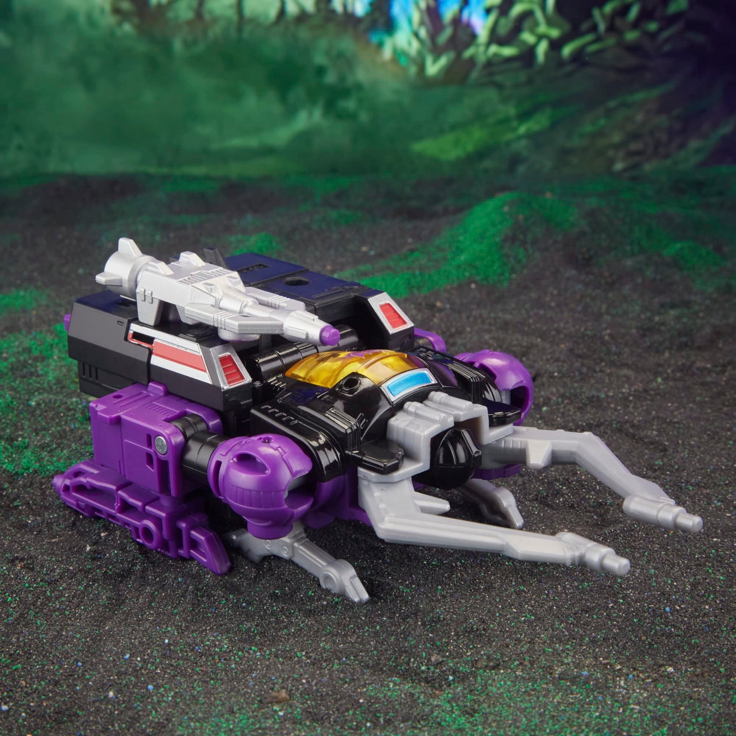 Transformers Legacy Evolution Deluxe Shrapnel Toy — 5.5-inch Action Figure for Ages 8+