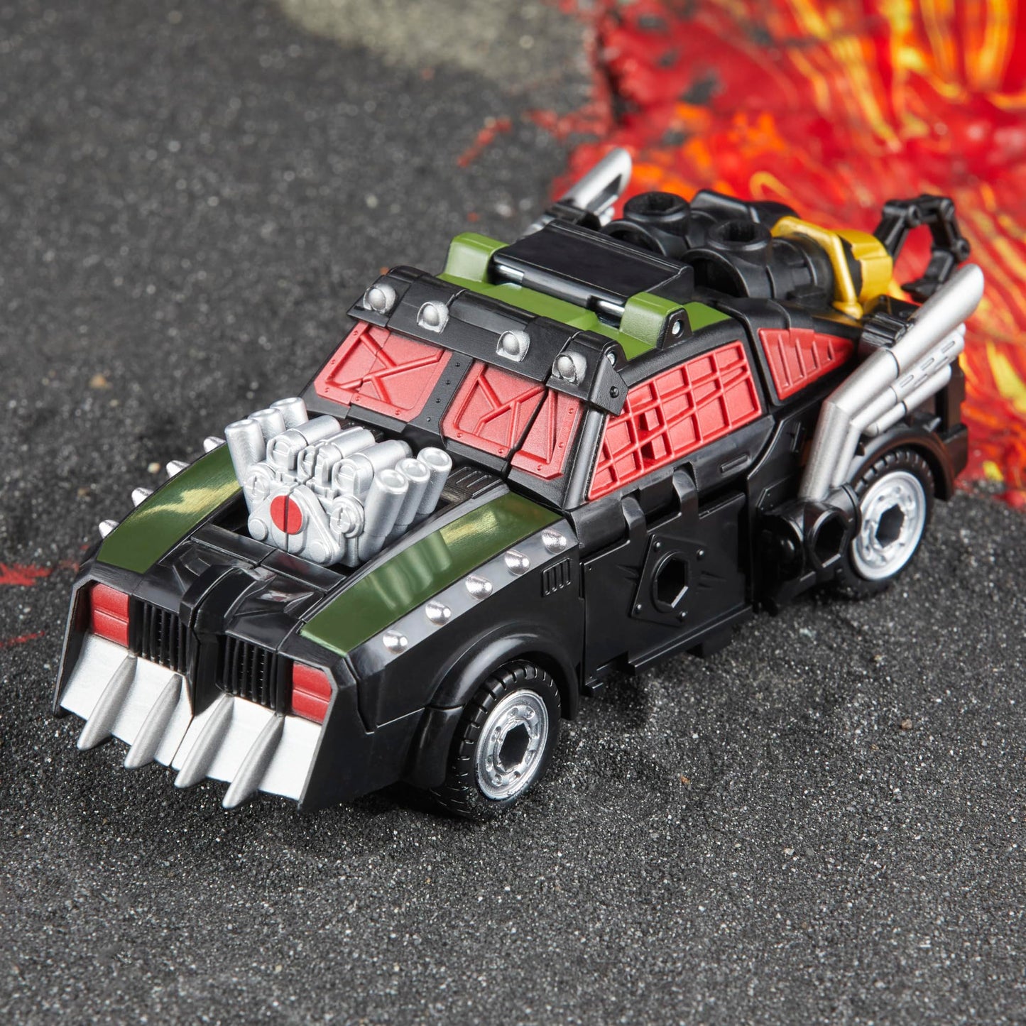 Transformers Generations Legacy United Deluxe Star Raider Lockdown – 5.5-Inch Figure