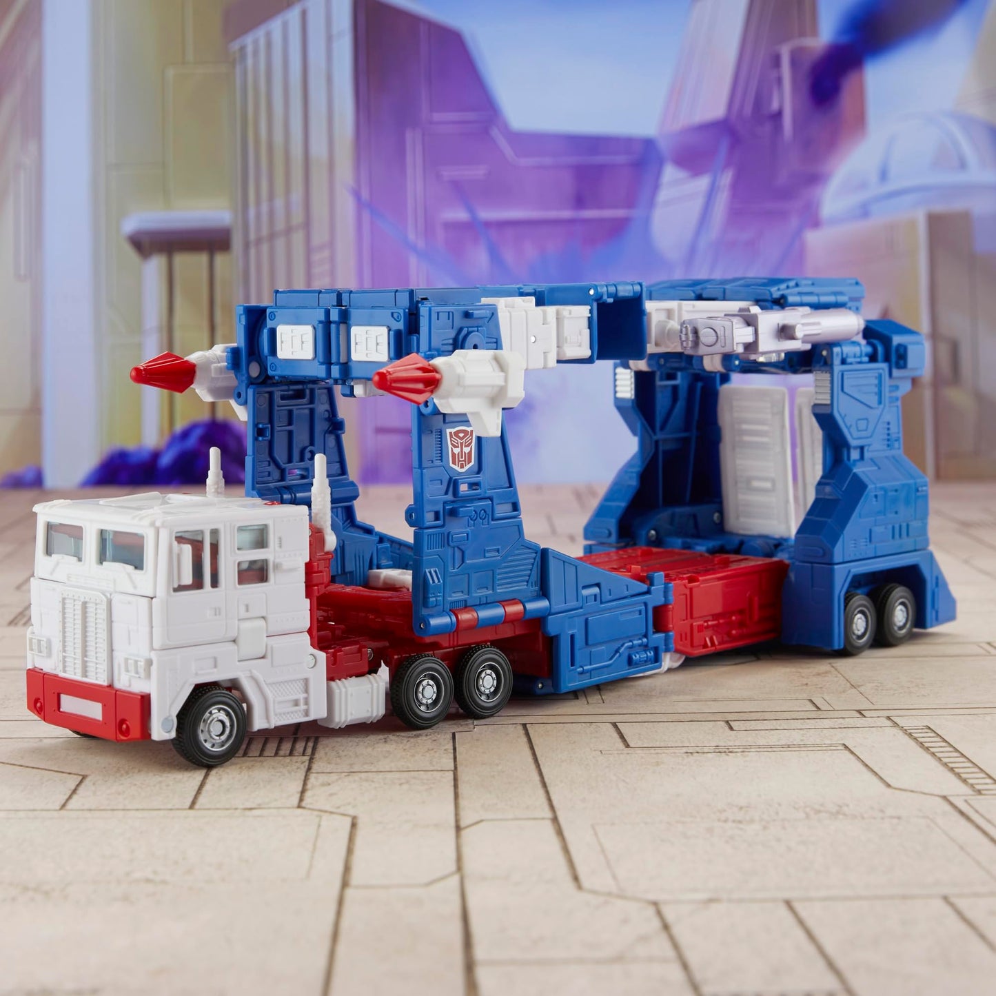 Transformers Studio Series Commander Ultra Magnus Figure 9.5-Inch – The Movie 86-21