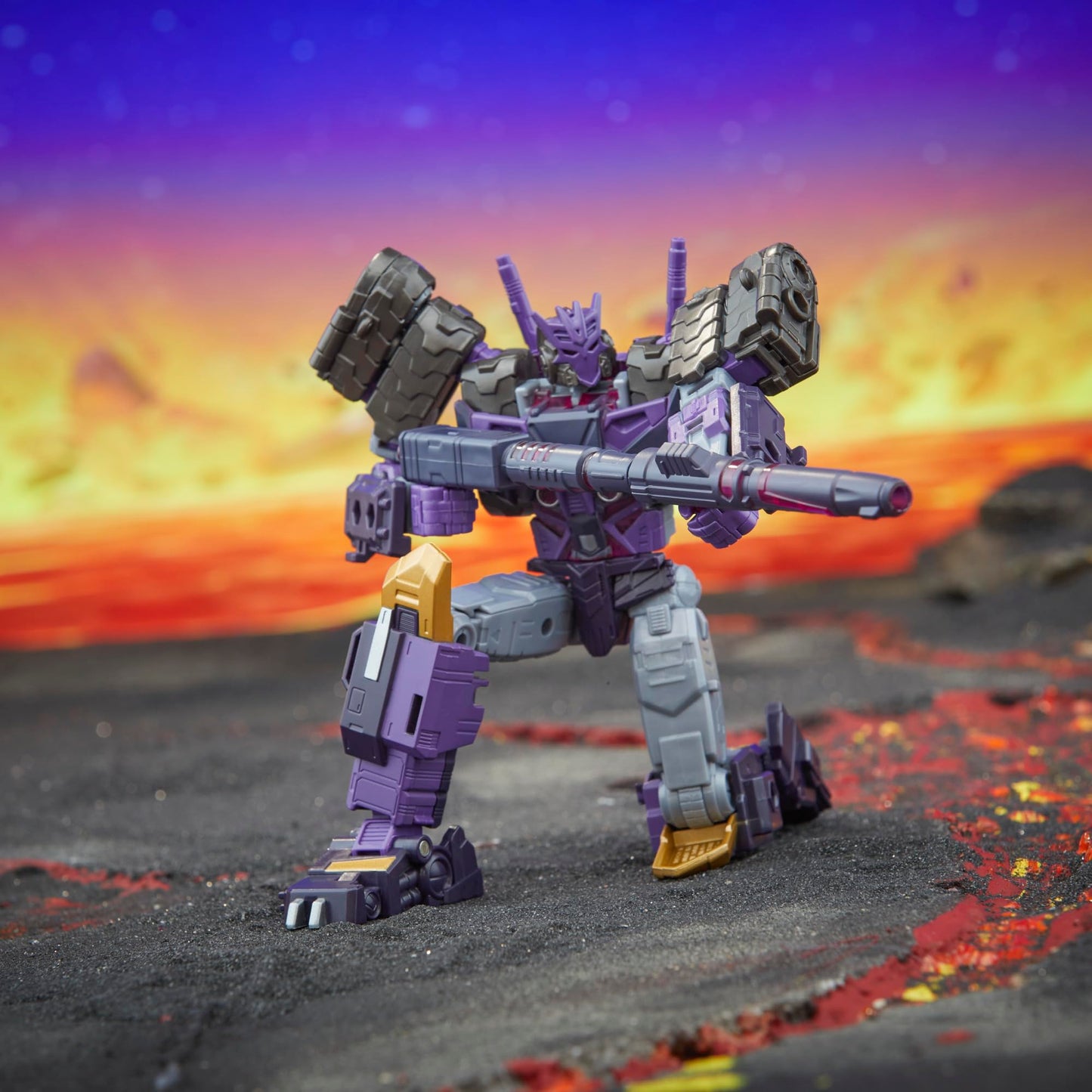 Transformers Legacy United Tarn Voyager 7-Inch Action Figure – Comic Universe Edition