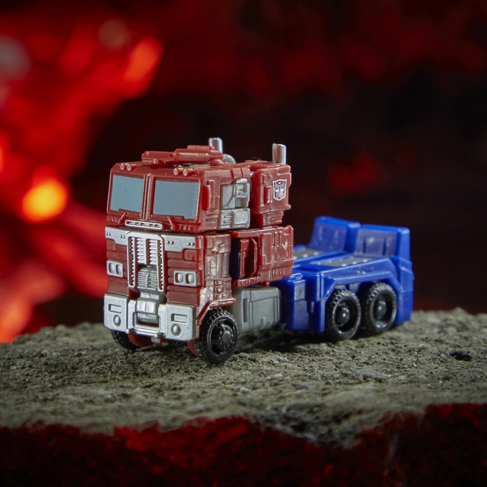 Transformers WFC-K1 Optimus Prime Core Class – 3.5-Inch Action Figure (Ages 8+)