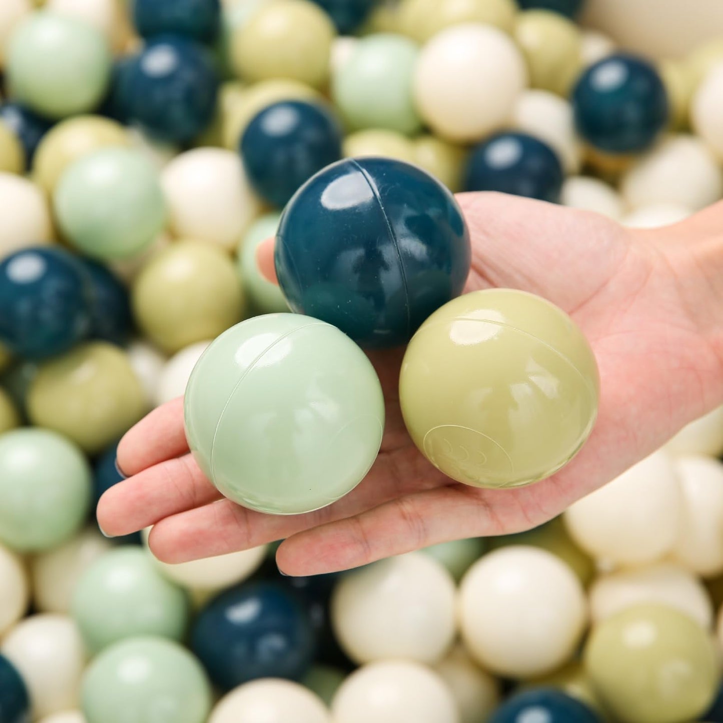 TRENDPLAY Plastic Balls for Ball Pits – 100-Pack Hollow, Cream & Green