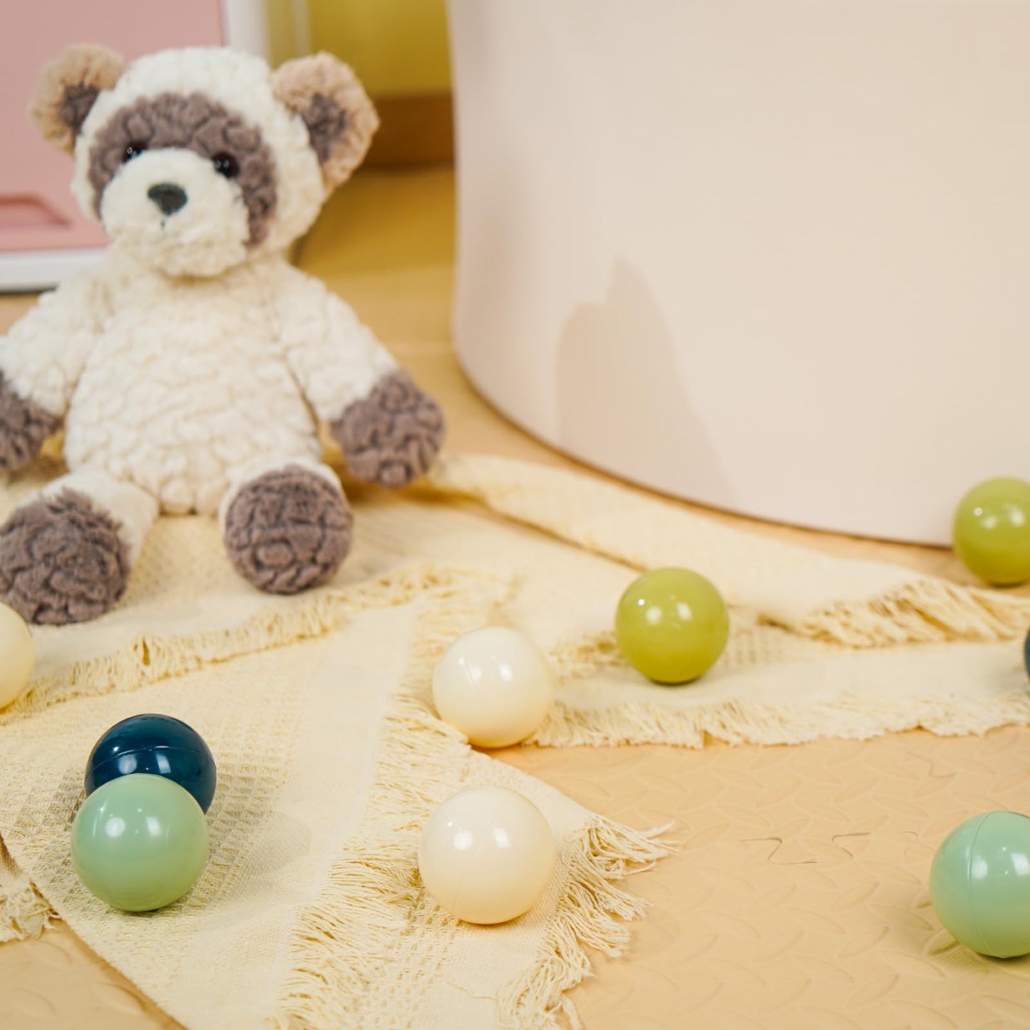 TRENDPLAY Plastic Balls for Ball Pits – 100-Pack Hollow, Cream & Green