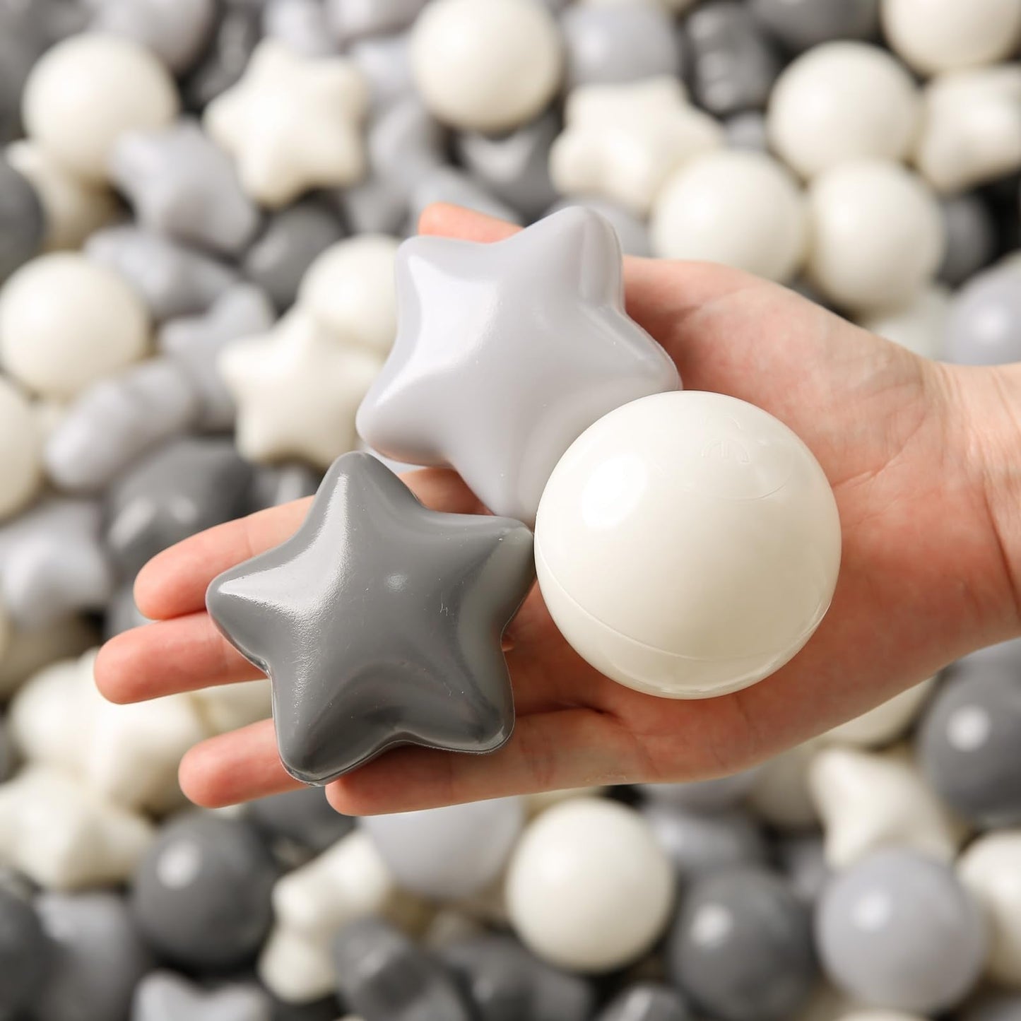 TRENDPLAY Star Ball Pit Balls for Toddlers – 200 Count, Non-Toxic, Gradient Creamy Gray
