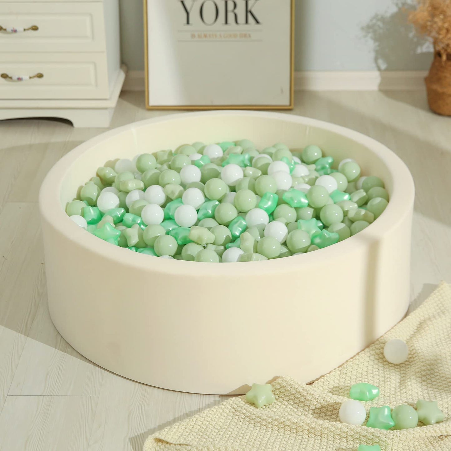 TRENDPLAY Star Ball Pit Balls - 200 Count, Non-Toxic Star-Shaped Balls in Pearl Green & Macaron Green