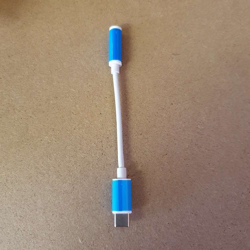 USB-C to 3.5mm Audio Adapter - White