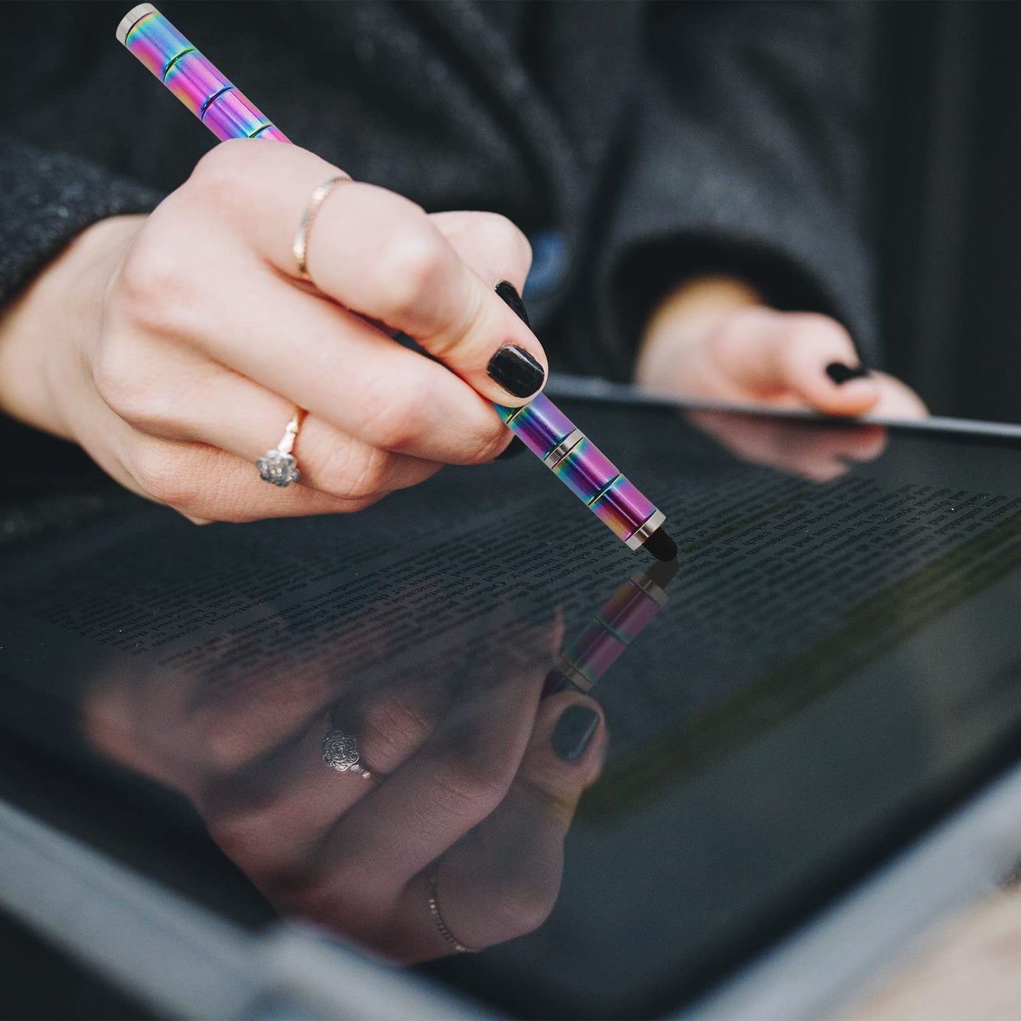 TTzycc Magnetic Pen with 13 Rings — Decompression Fidget Pen for Writing and Stress Relief