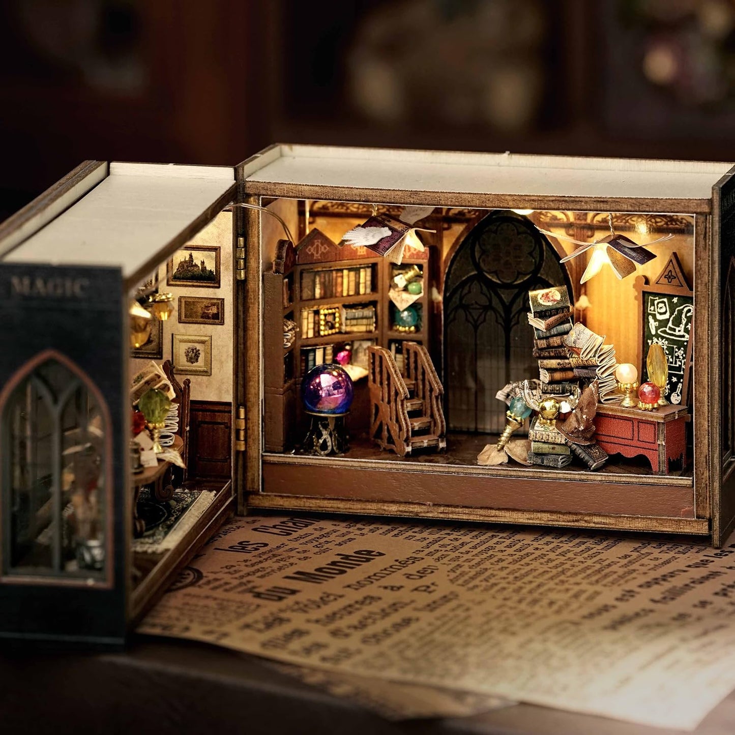 TuKIIE DIY Miniature Dollhouse Kit with Furniture – 1:32 Open & Closed Magic Room Nook