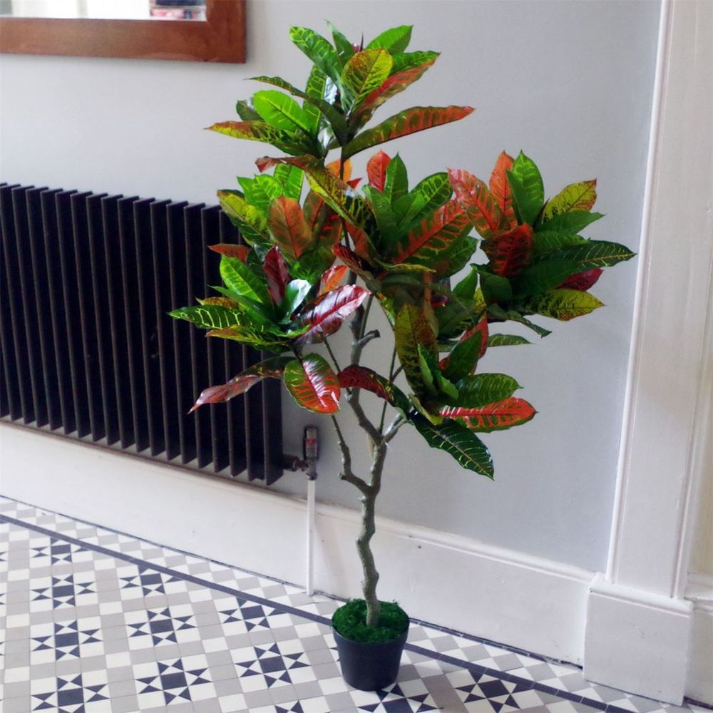 Stunning 130cm Artificial Codiaeum Multicoloured Tree - Realistic and Low-Maintenance Indoor Decoration (Plastic Pot Included)