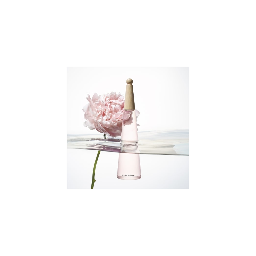 Issey Miyake Pivoine Intense Eau De Toilette Spray 50ml