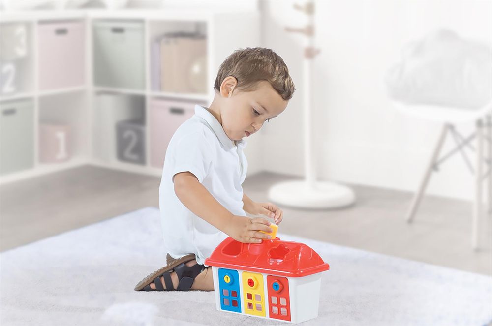 SOKA HAPPY HOUSE SHAPE SORTER: Promote sensory development & motor skills; Ideal gift for toddlers. Age: 12+ months. High quality.