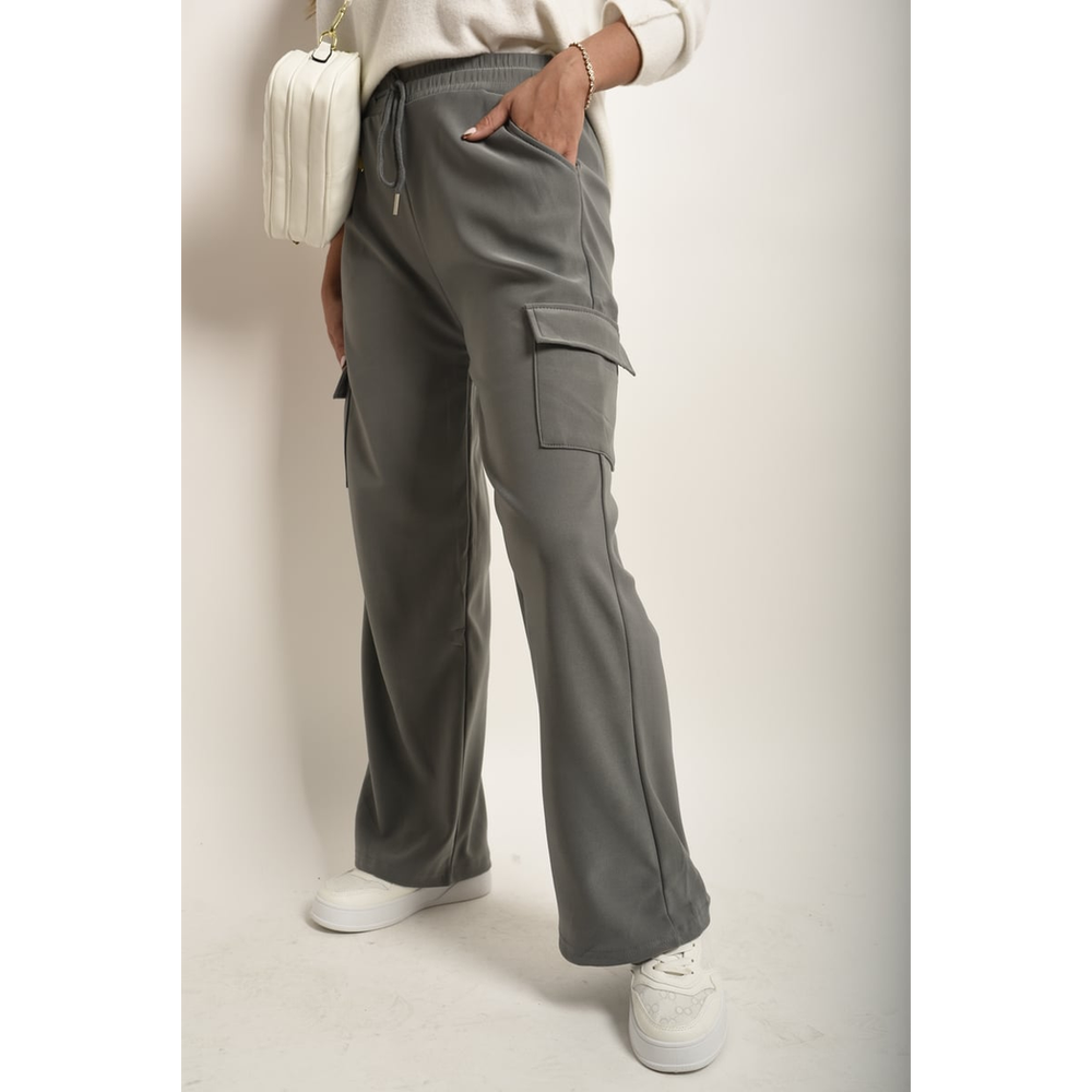Stylish Wide Leg Trouser with Drawstring Waist & Flap Pockets