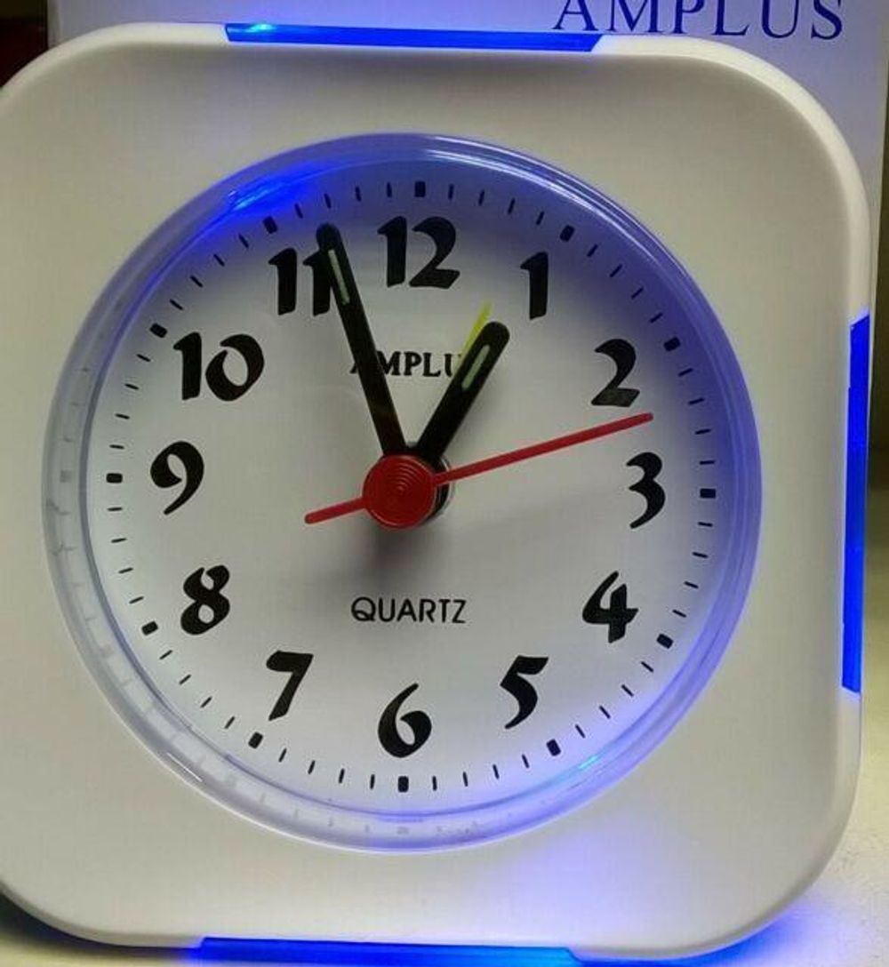 Amplus Alarm Clock - Clear Display, Snooze Function, White