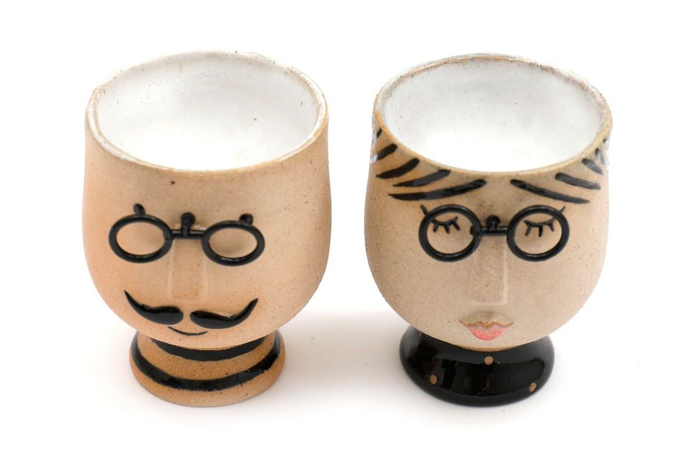 Premium Stoneware Mr & Mrs Egg Cups - Perfect Wedding or Anniversary Gift - Adds Fun to Any Meal!