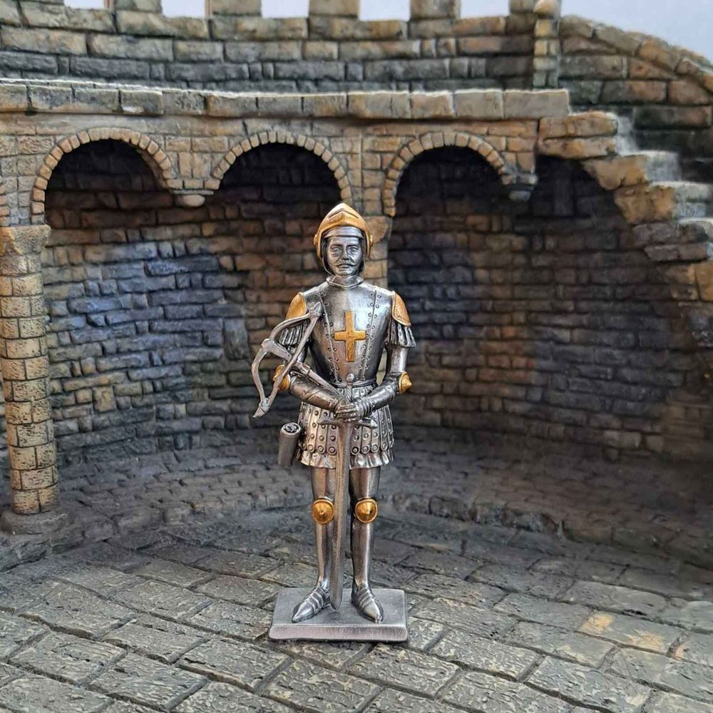 Knight With Crossbow (hand-cast statue sculpture) 11cm Height
