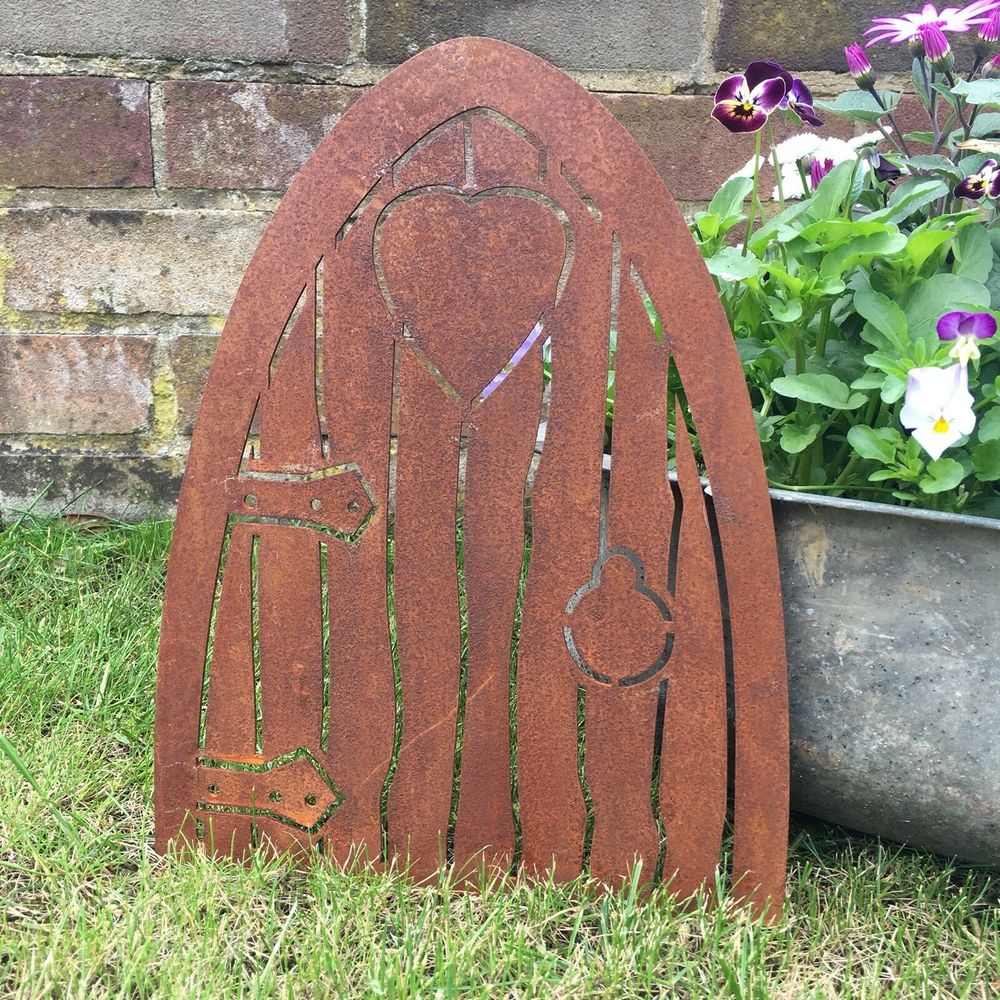 Rusty Elf Door Sign - Metal Christmas Decoration for Shelves & More