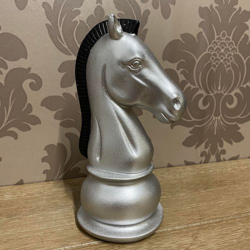 19CM RESIN CHESS PIECE  ANTIQUE SILVER