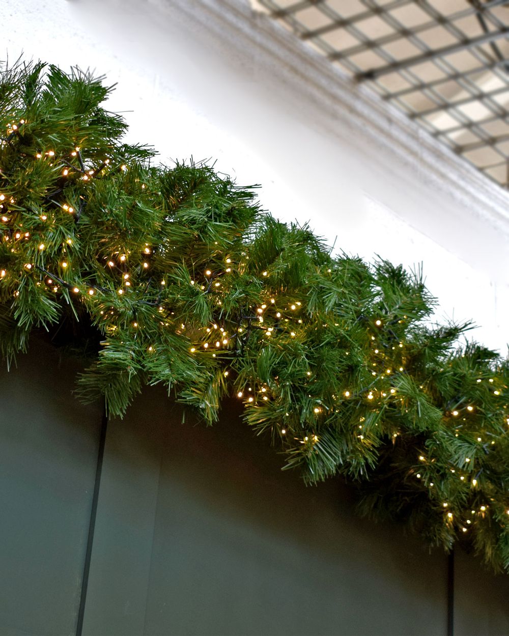 Full Bushy Green Christmas Garland 9ft / 275cm